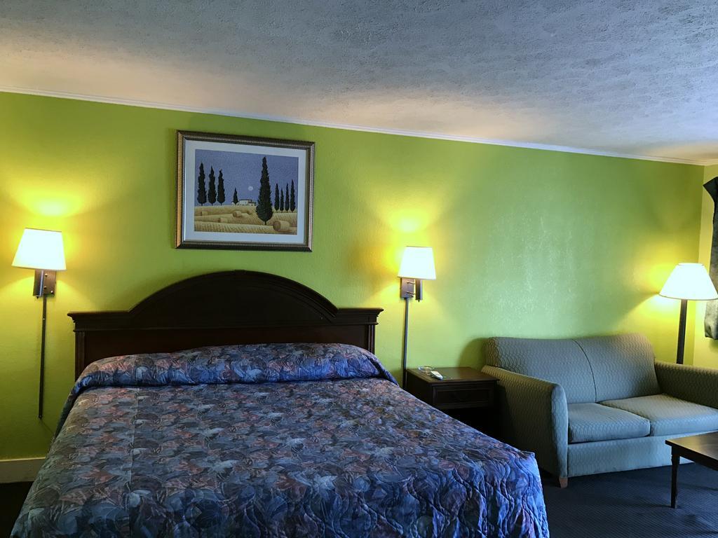 Economy Inn Danville Buitenkant foto