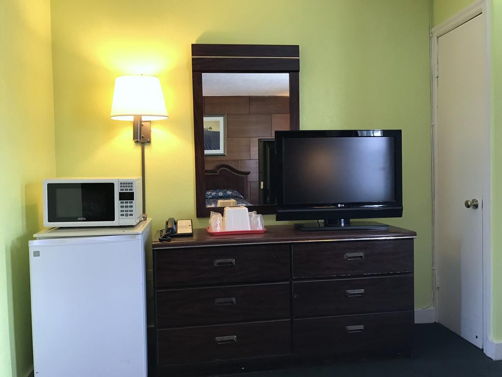 Economy Inn Danville Buitenkant foto
